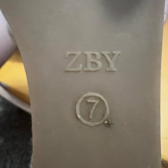 Green suede espadrilles - Picture 3 of 3